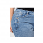Jeans Capri Azul Claro Talla Grande – Detalle Único y Comodidad Total P2225823 - Imagen 3
